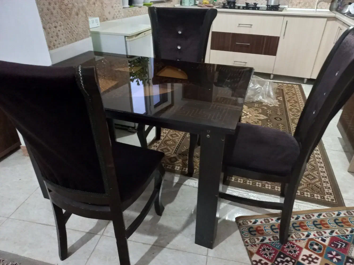 میز ناهار خوری|میز و صندلی غذاخوری|فومن, |دیوار