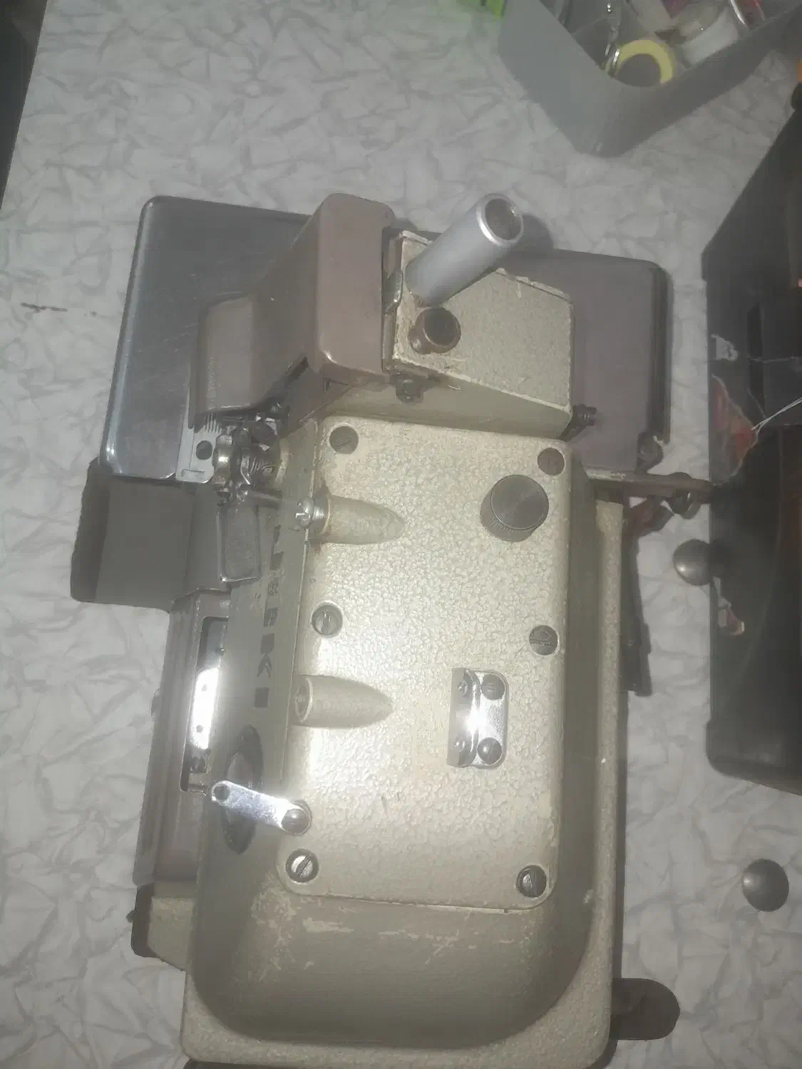 سر دوز سه نخ ژوکی|چرخ خیاطی و ریسندگی|قدس, شهر‌قدس|دیوار