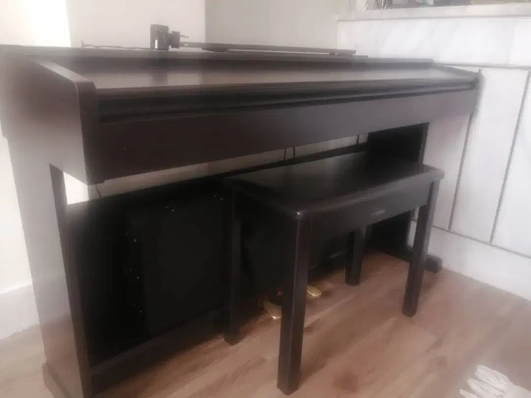 پیانو یاماها ydp 144|پیانو، کیبورد، آکاردئون|اصفهان, سعادتآباد|دیوار