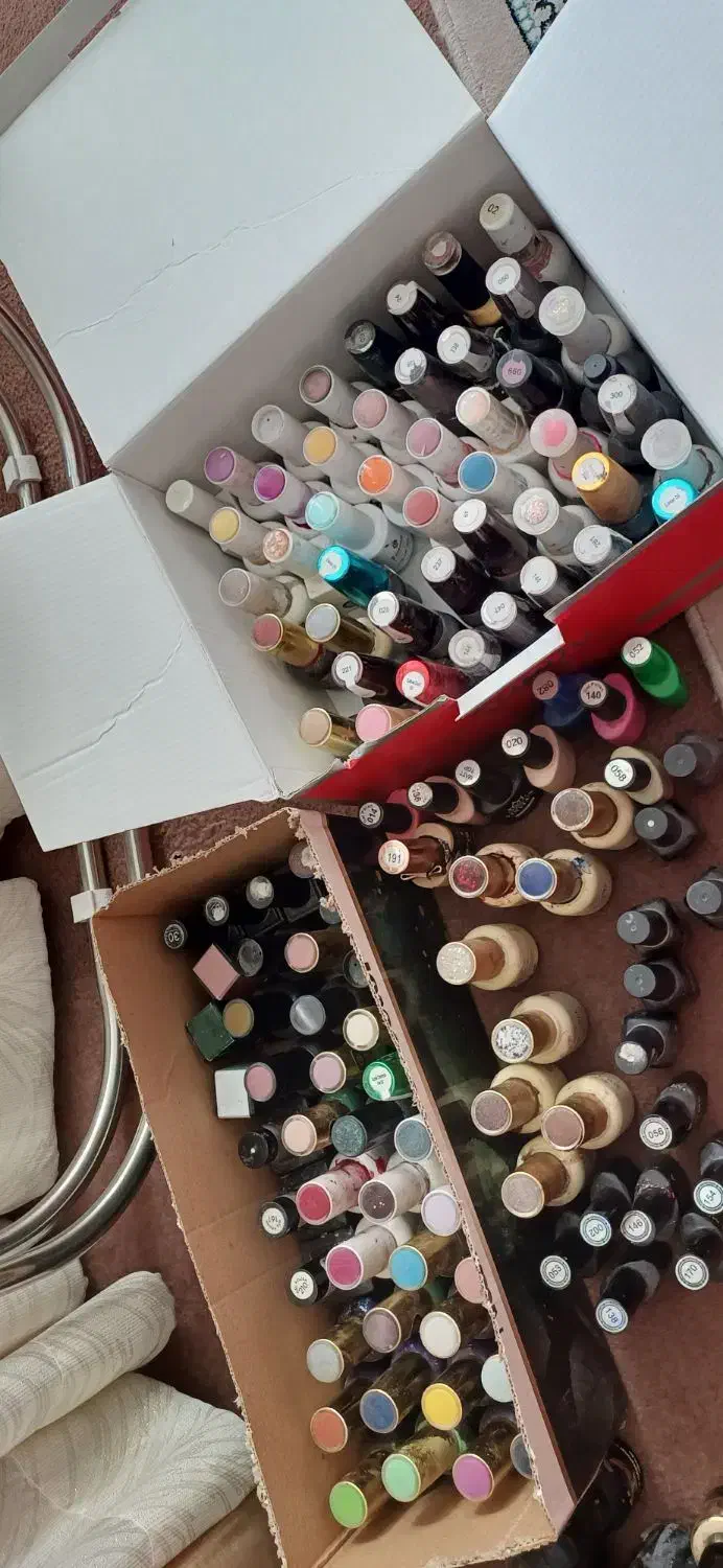 لاک ژل|آرایشگاه و سالنهای زیبایی|سنندج, |دیوار