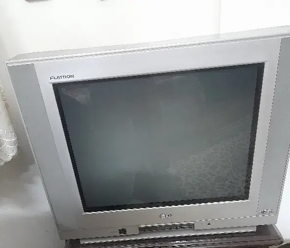 تلویزیون ال جی ۲۱ اینچ|تلویزیون و پروژکتور|رشت, علی آباد|دیوار