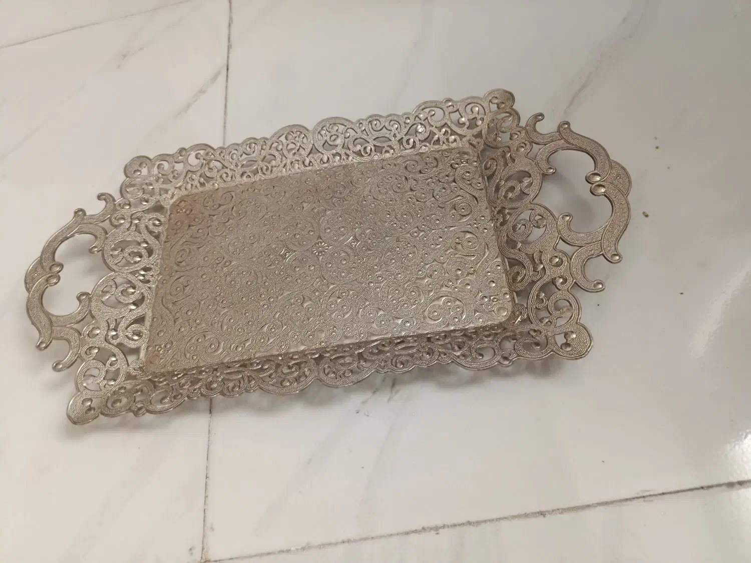 سینی کاملا نو|ظروف سرو و پذیرایی|قرچک, مهدیه|دیوار