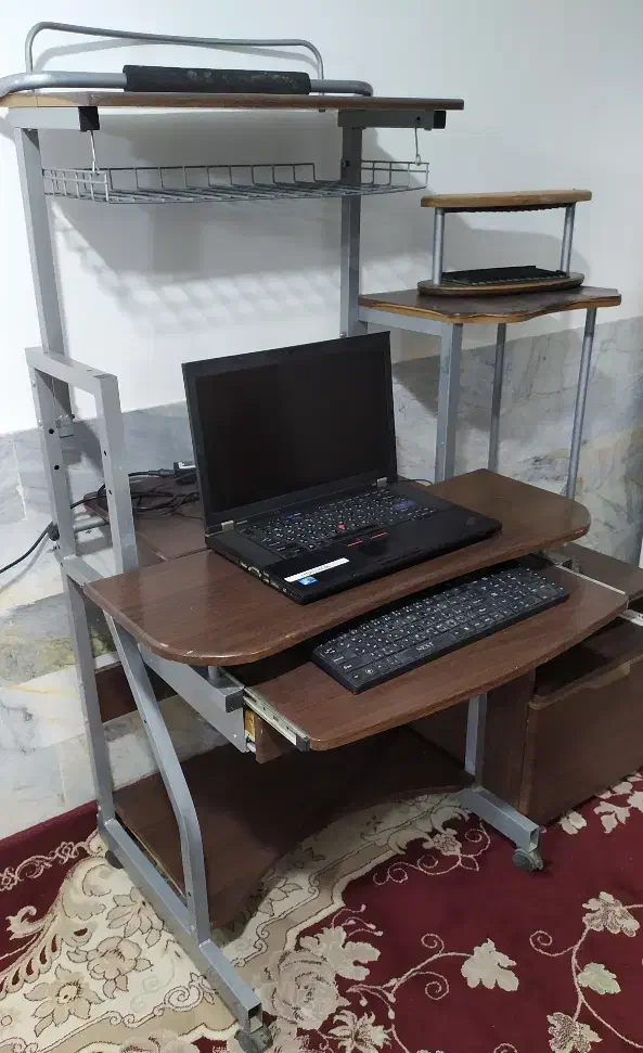 میز کامپیوتر و تحریر|میز تحریر و کامپیوتر|قائن, |دیوار