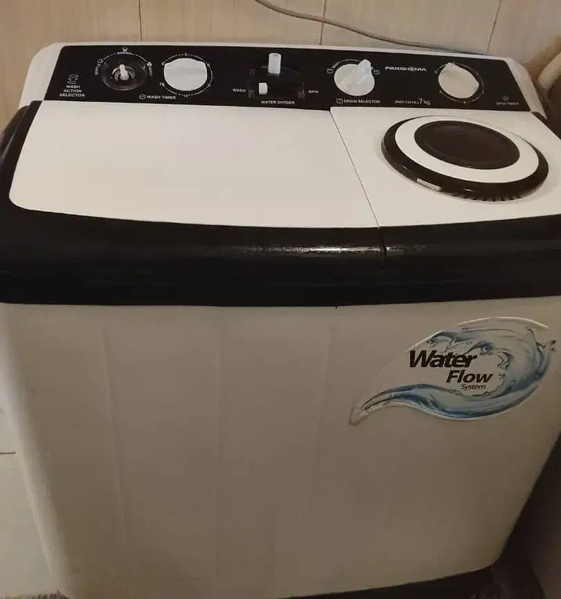 ماشین لباسشویی 7 کیلویی|ماشین لباسشویی و خشک‌کن لباس|رودهن, |دیوار