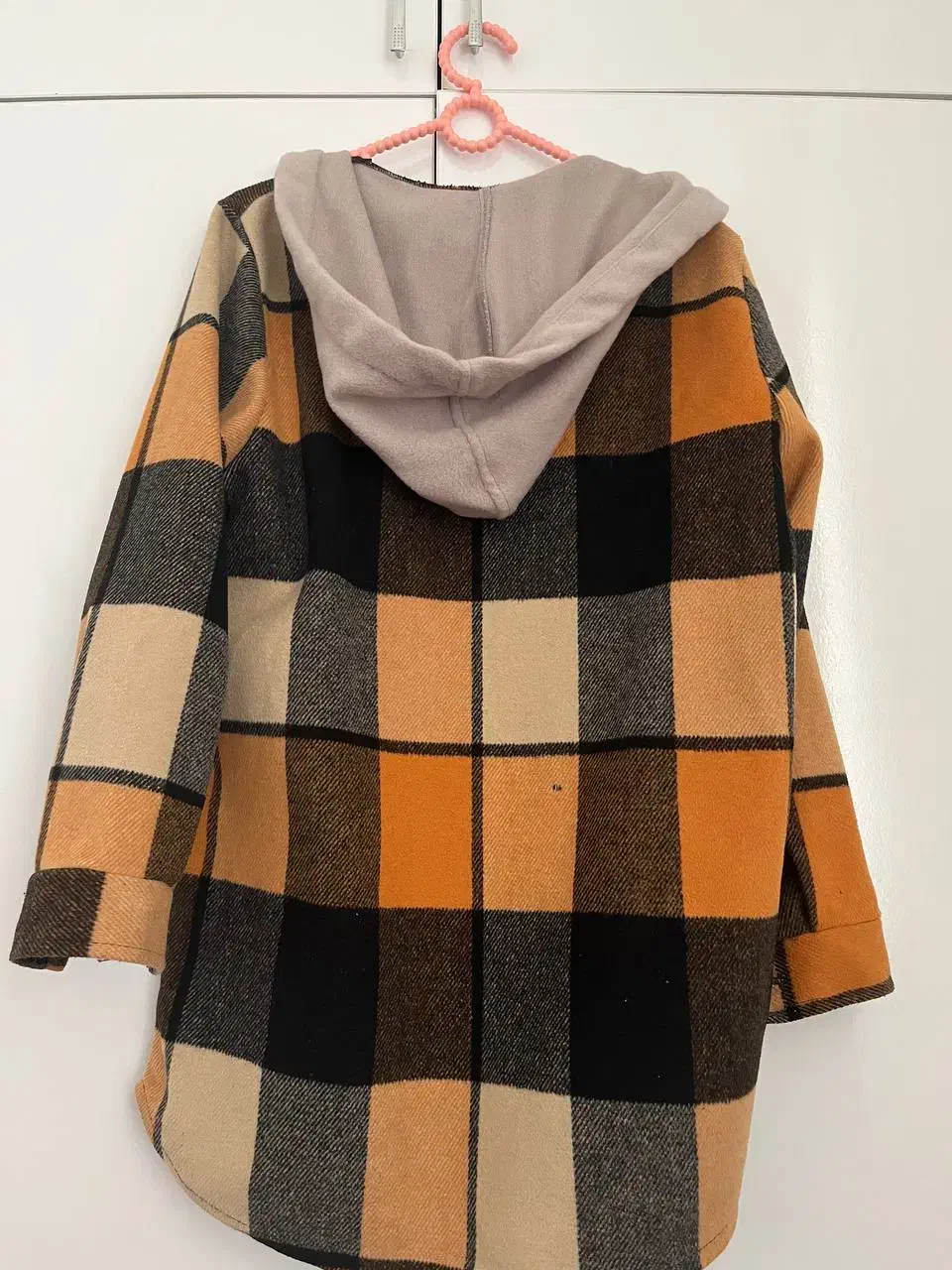 شکت پشمی|لباس|رشت, کوی مهر|دیوار