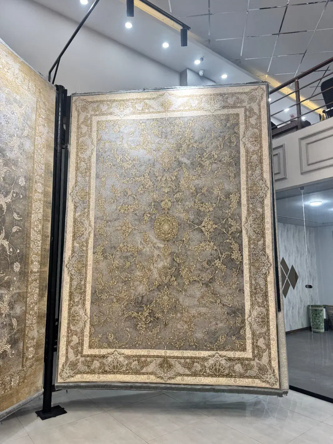 فرش ۱۲۰۰ شانه ۷۰۰شانه باقیمت کارخانه ازماخرید کنید|فرش|آران و بیدگل, |دیوار