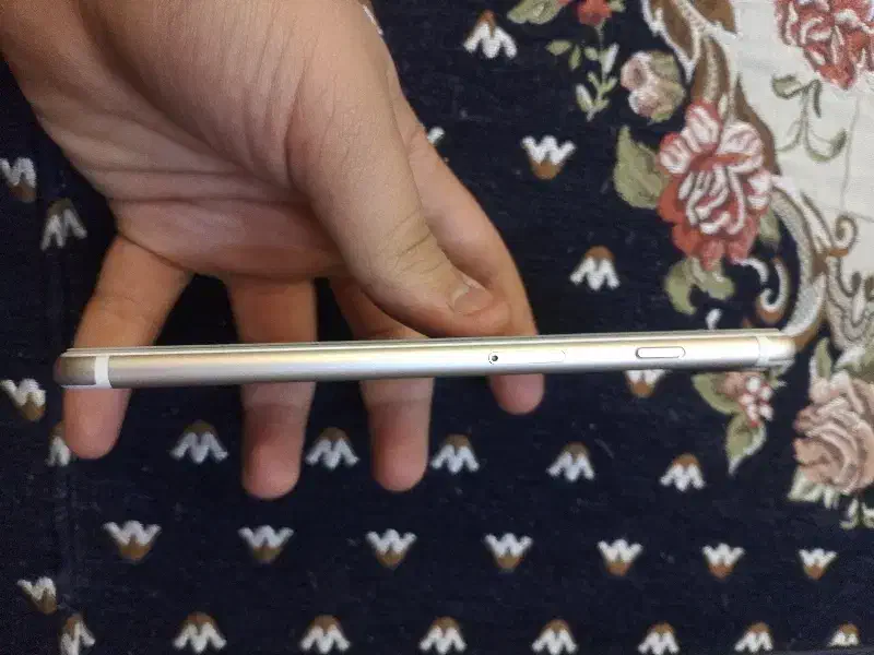 آیفون سون پلاس 128 گیگ|موبایل|تهران, شهرک صادقیه|دیوار