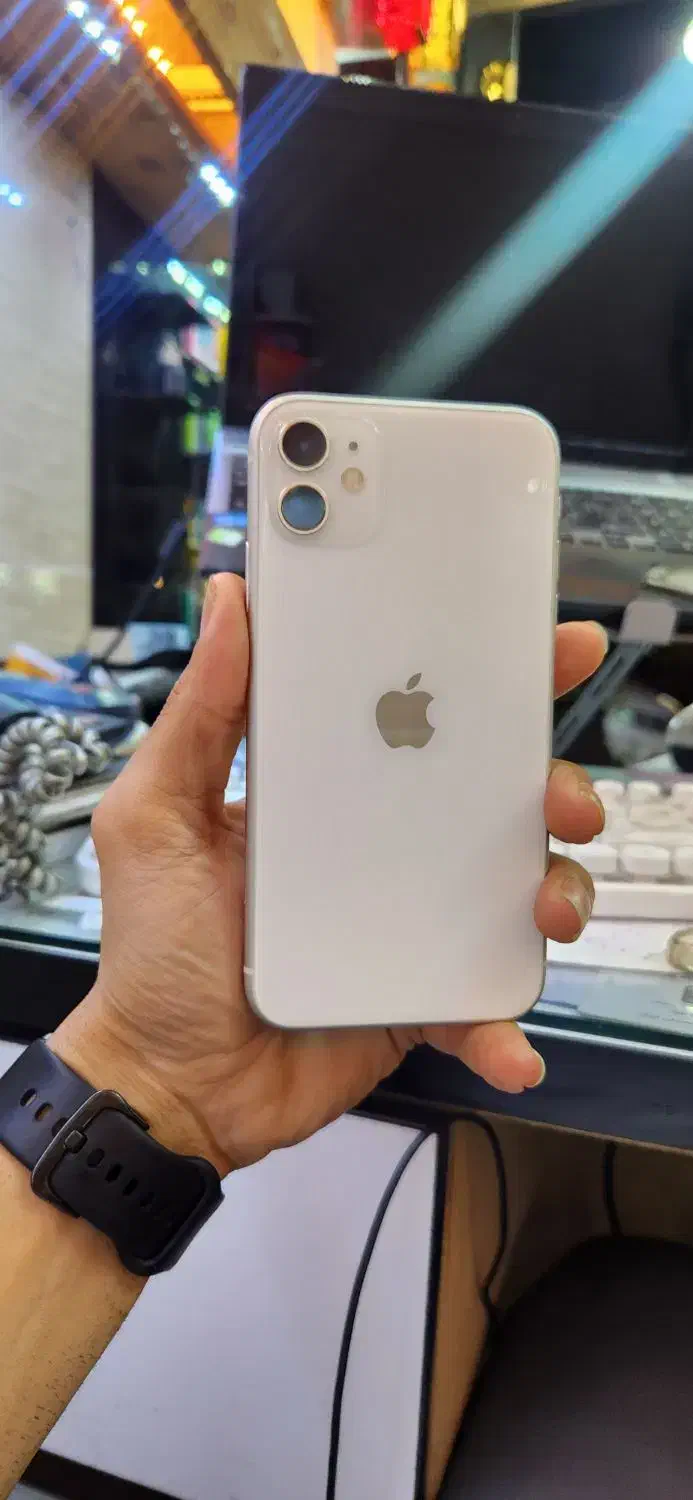 اپل ایفونiPhone 11 سری M|موبایل|لاهیجان, شیشه گران|دیوار