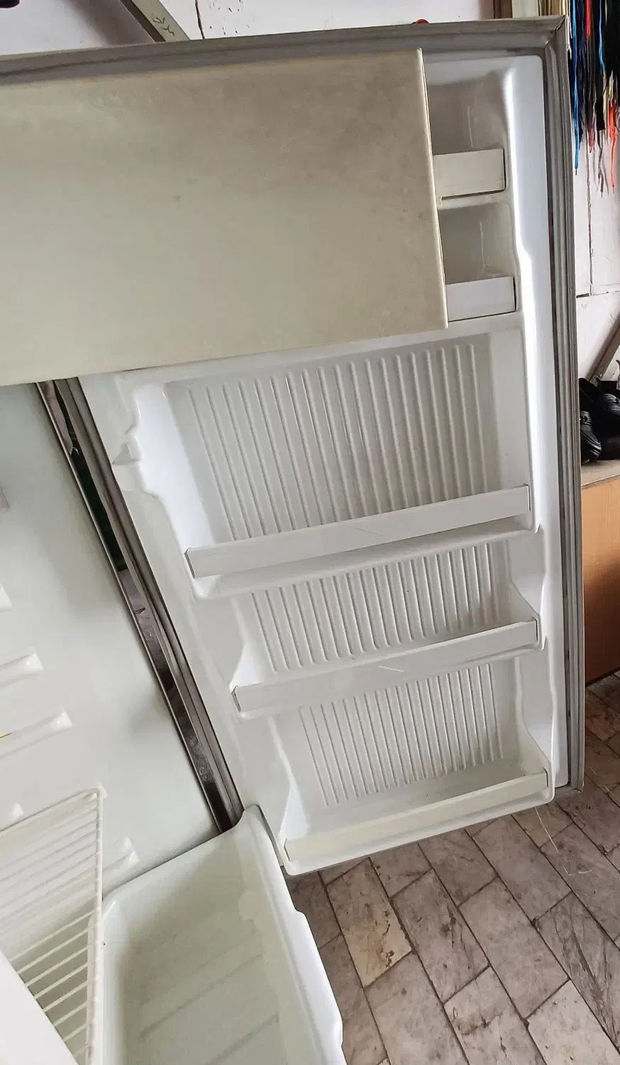 یخچال سفید جنرال استیل کارکرد ولی خیلی سالم|یخچال و فریزر|بهارستان, |دیوار