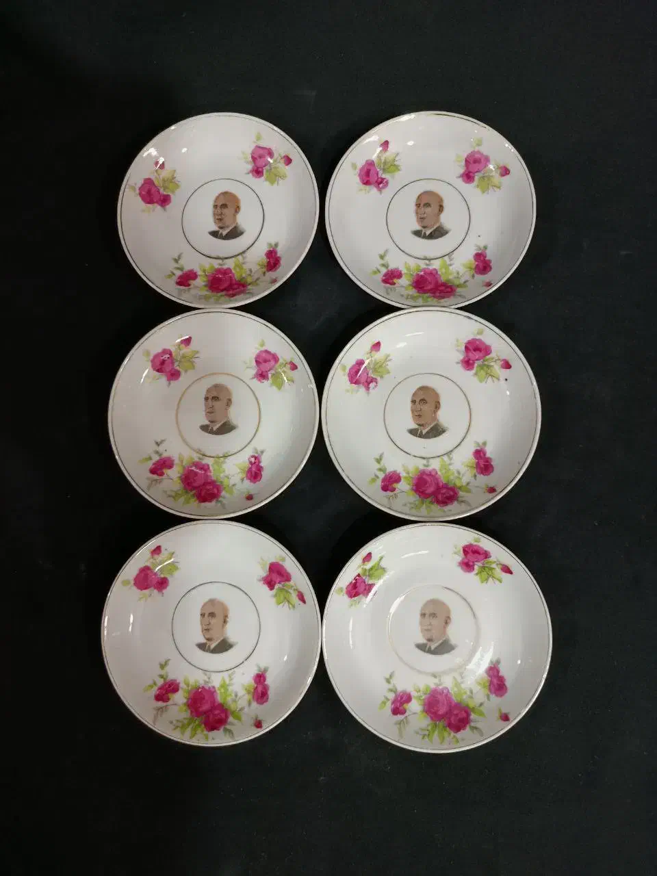 گلسرخی ژاپن عتیقه|کلکسیون اشیاء عتیقه|مشهد, آزادشهر|دیوار