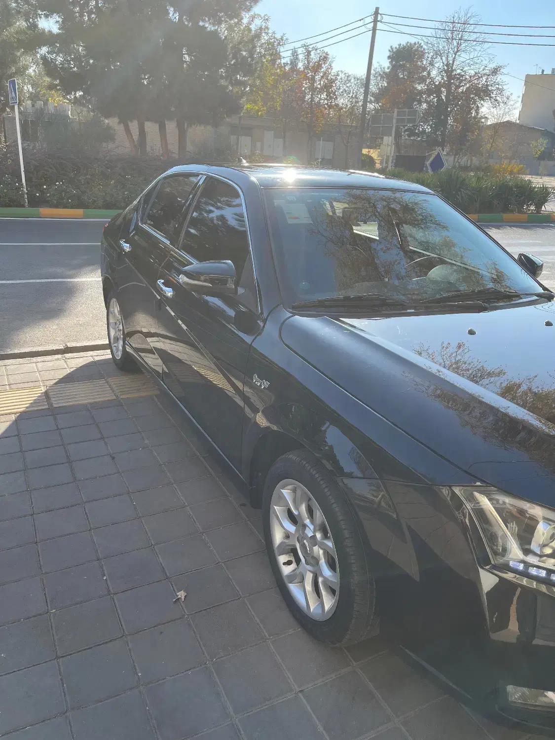 دنا پلاس توربو درحد ۱۴۰۲|خودرو سواری و وانت|مشهد, کوه سنگی|دیوار