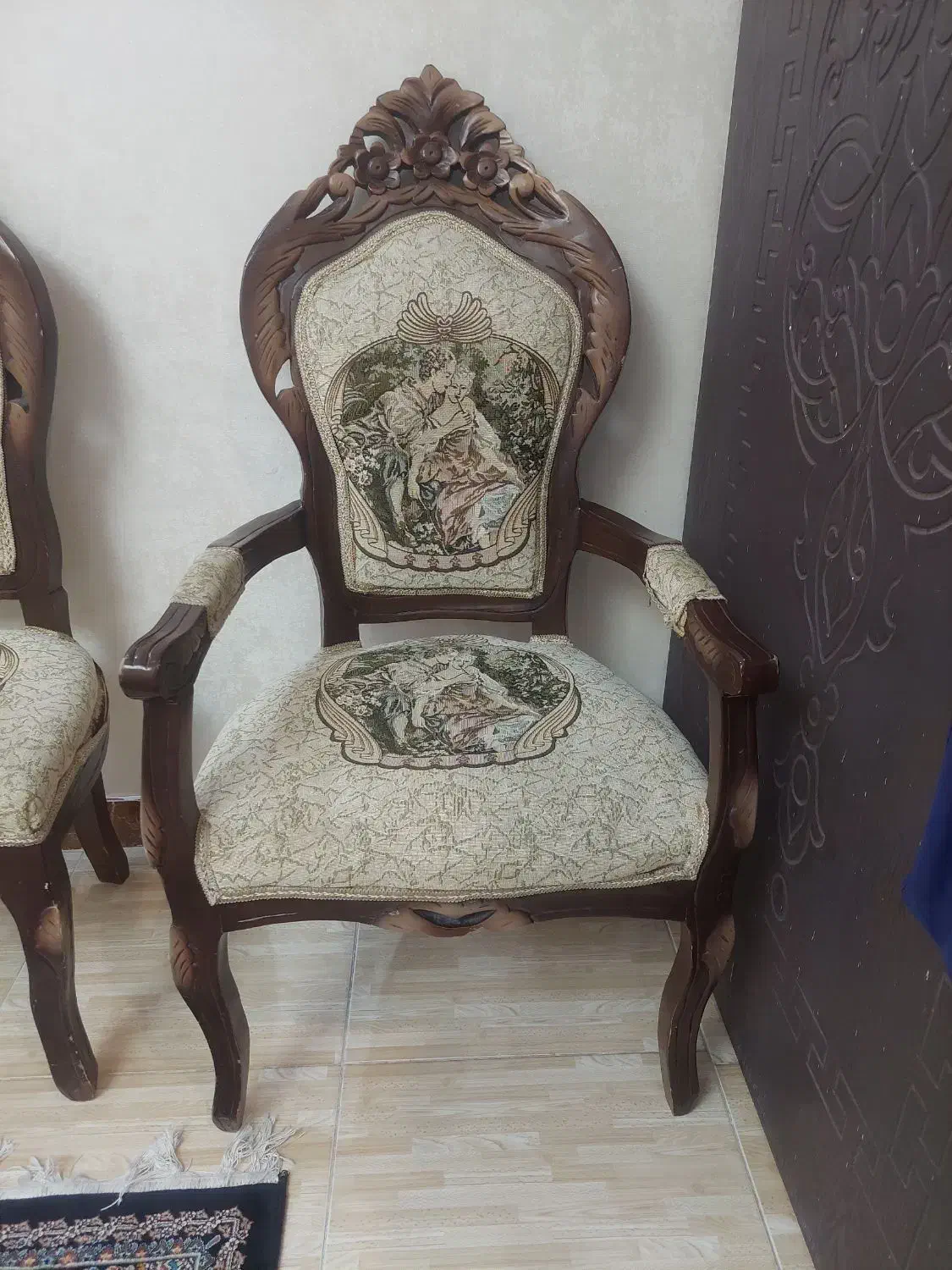 مبل سلطنتی ۹ نفره نیاز به تعمیر|مبلمان خانگی و میز عسلی|پرند, فاز ۱|دیوار