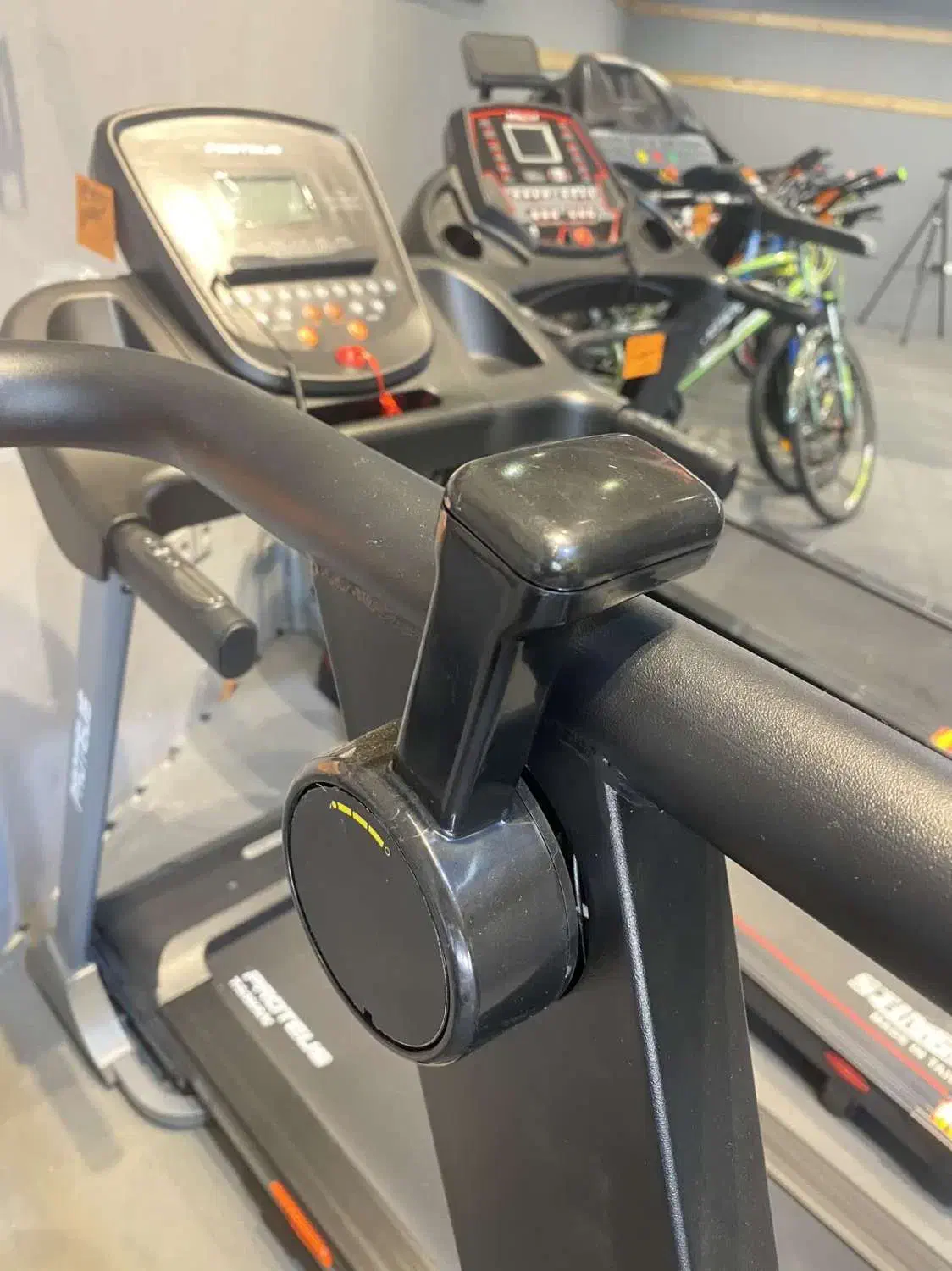 تردمیل مکانیکی باشگاهی|تجهیزات ورزشی|یزد, |دیوار