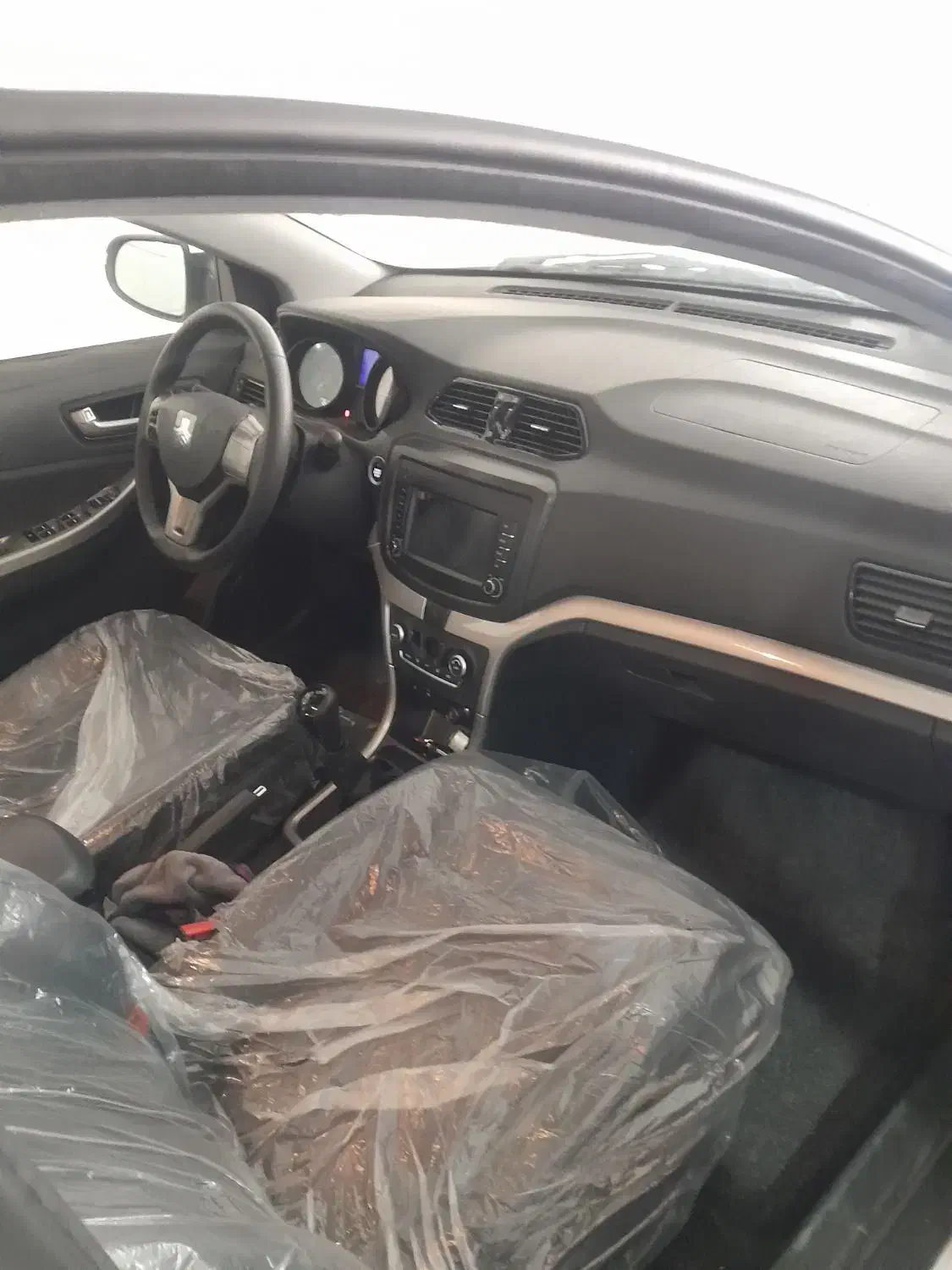 شاهین۱۴۰۴|خودرو سواری و وانت|شیراز, شهرک سراج|دیوار