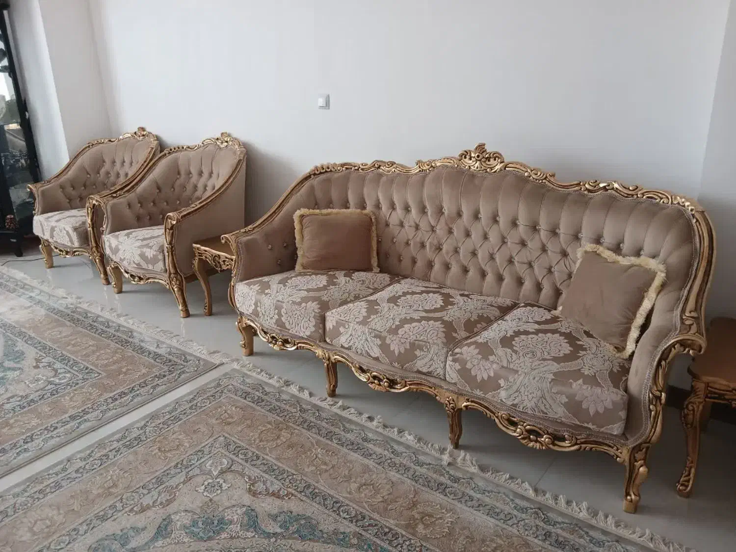 مبلمان ۷ نفره|مبلمان خانگی و میز عسلی|ساوه, |دیوار