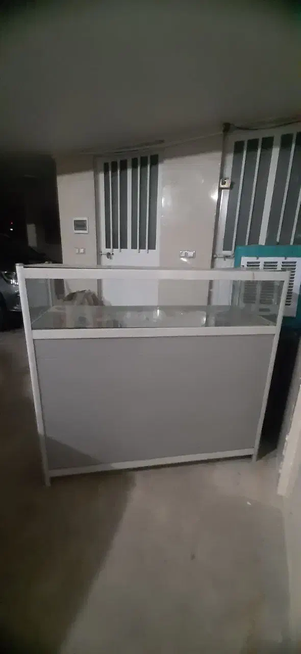 ویترین|فروشگاه و مغازه|بروجرد, |دیوار