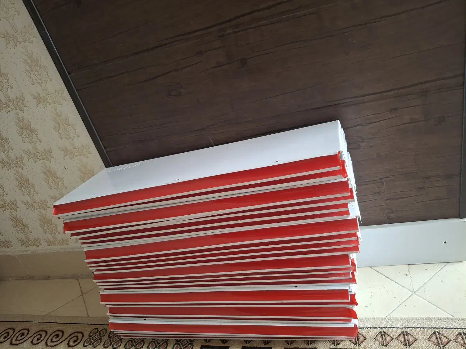 24 عدد کفی فروشگاهی نو و تمیز|فروشگاه و مغازه|شاهین‌شهر, دکتر حسابی|دیوار