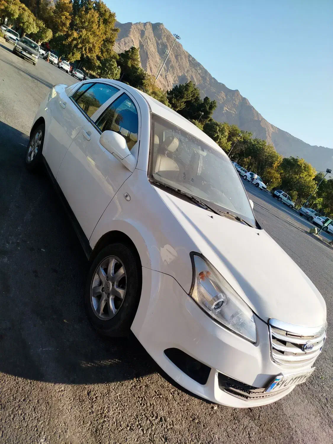 ام وی ام 550|خودرو سواری و وانت|ملایر, |دیوار