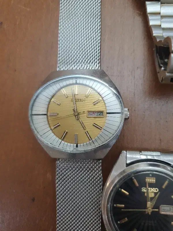 بنام روزی دهنده           ساعت مچی اتوماتیک|ساعت|تهران, حر|دیوار