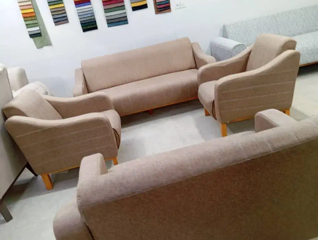 گالری مبلمان آرش|مبلمان خانگی و میز عسلی|کازرون, |دیوار