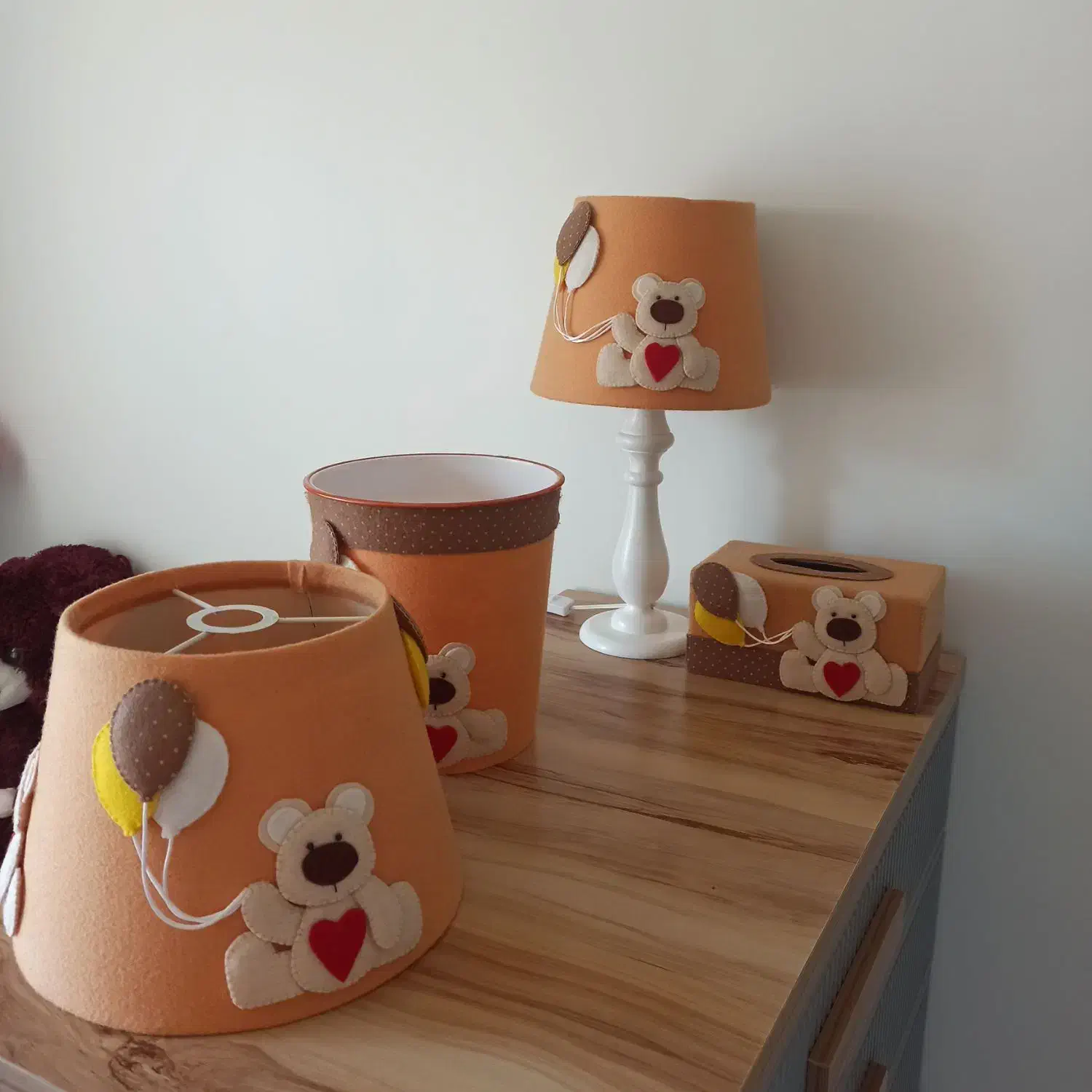 سطل و جادستمالی لوستر و آباژور|اسباب و اثاث بچه|فردیس, نگارستان|دیوار