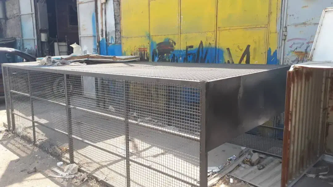 سبد فلزی دارای توری مشبک برای ماشین های باری|قطعات یدکی و لوازم جانبی|نورآباد ممسنی, |دیوار