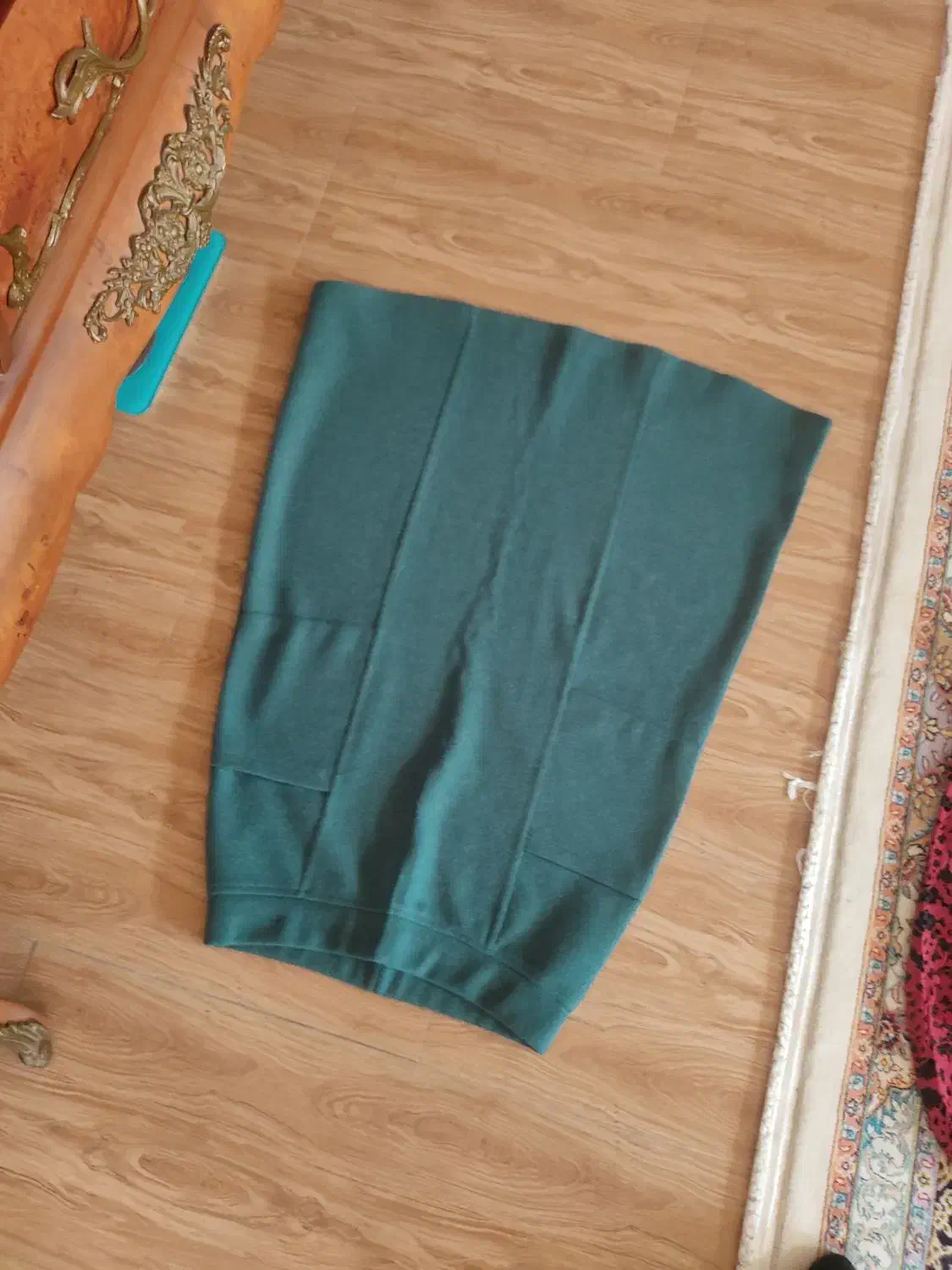 دامن پشمی|لباس|پارس‌آباد, |دیوار