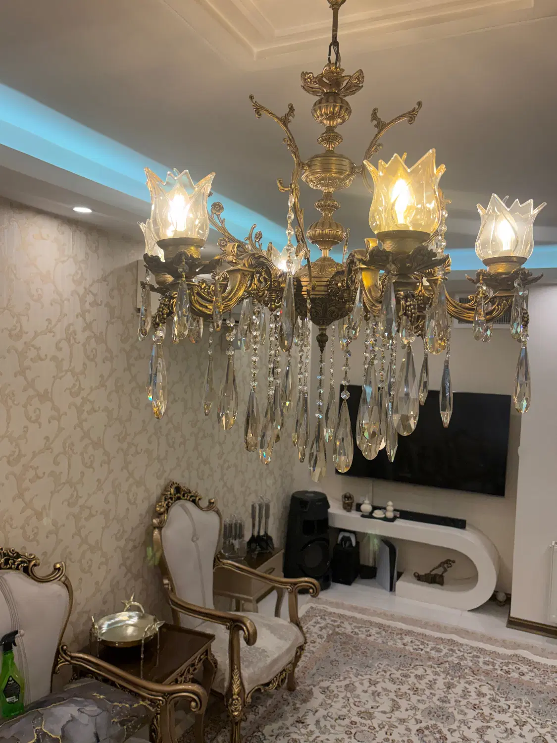 لوستر برنز شش شاخه و دیوارکوب|لوستر و چراغ آویز|تهران, شهرری|دیوار