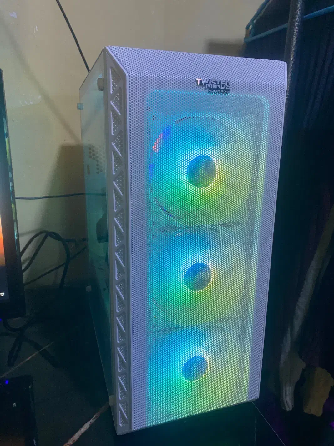 کیس گیمینگ نسل دوازده|رایانه رومیزی|اراک, |دیوار