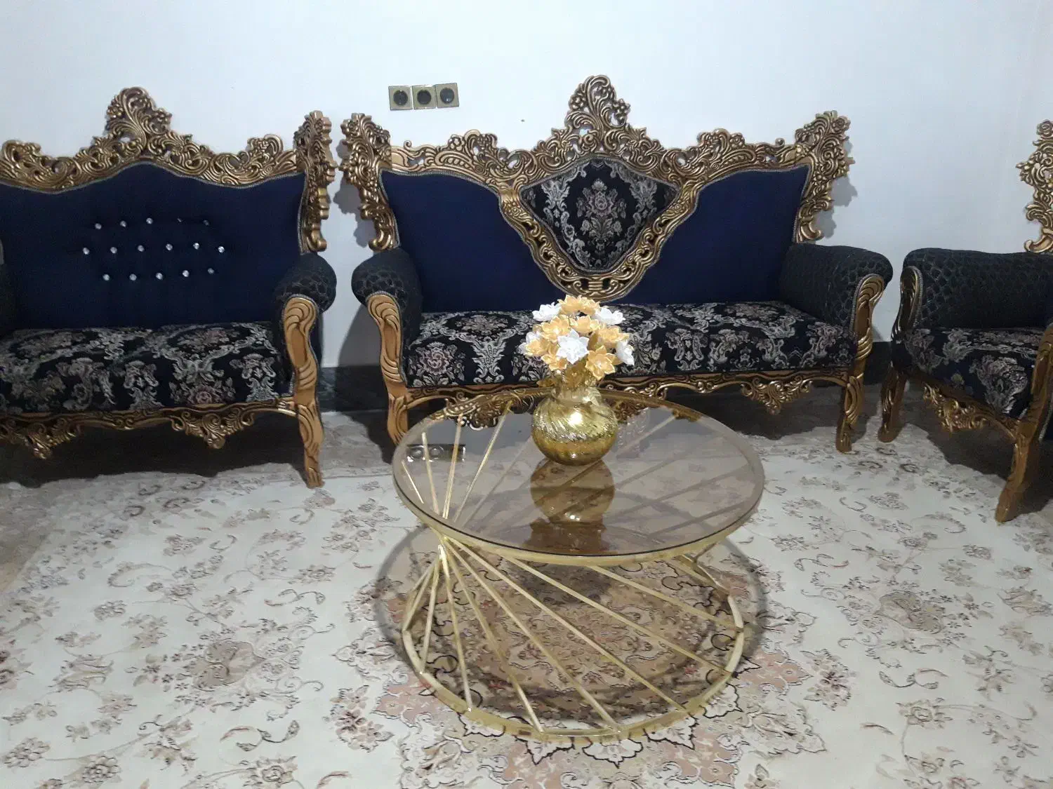 مبل سلطنتی شیک ۷ نفره|مبلمان خانگی و میز عسلی|خرم‌آباد, |دیوار