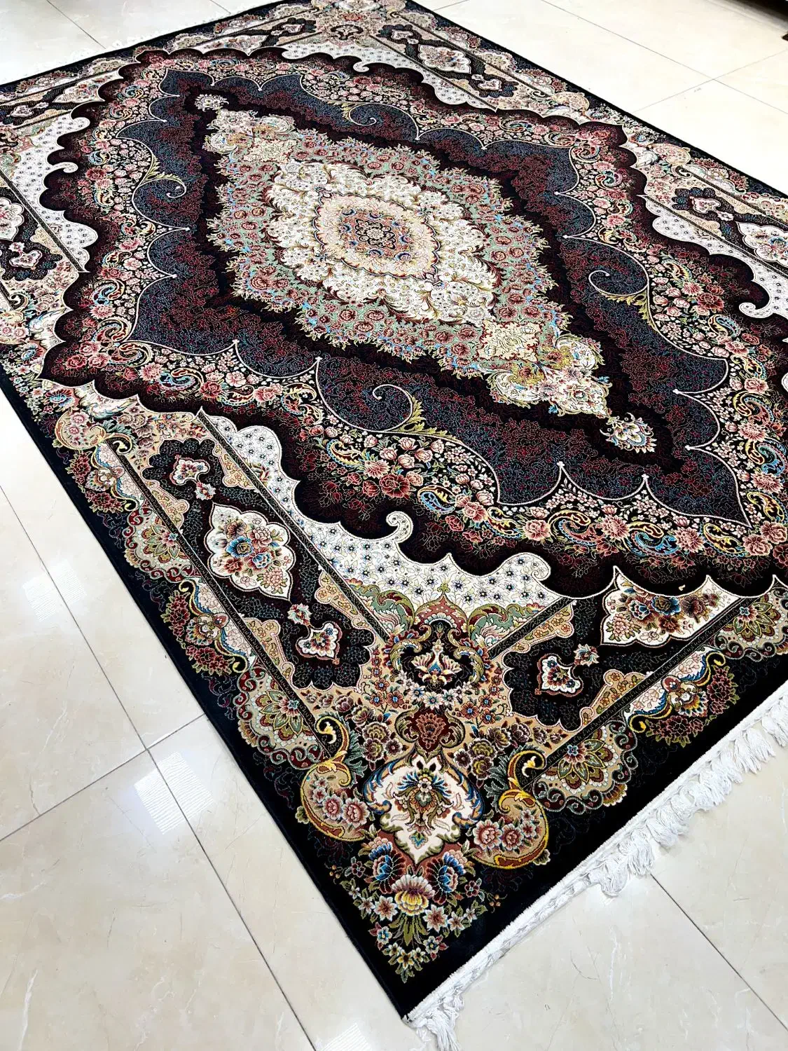 3  تخته  فرش 9 متری 700 شانه اصل مشهد اردهال|فرش|نسیم‌شهر, |دیوار