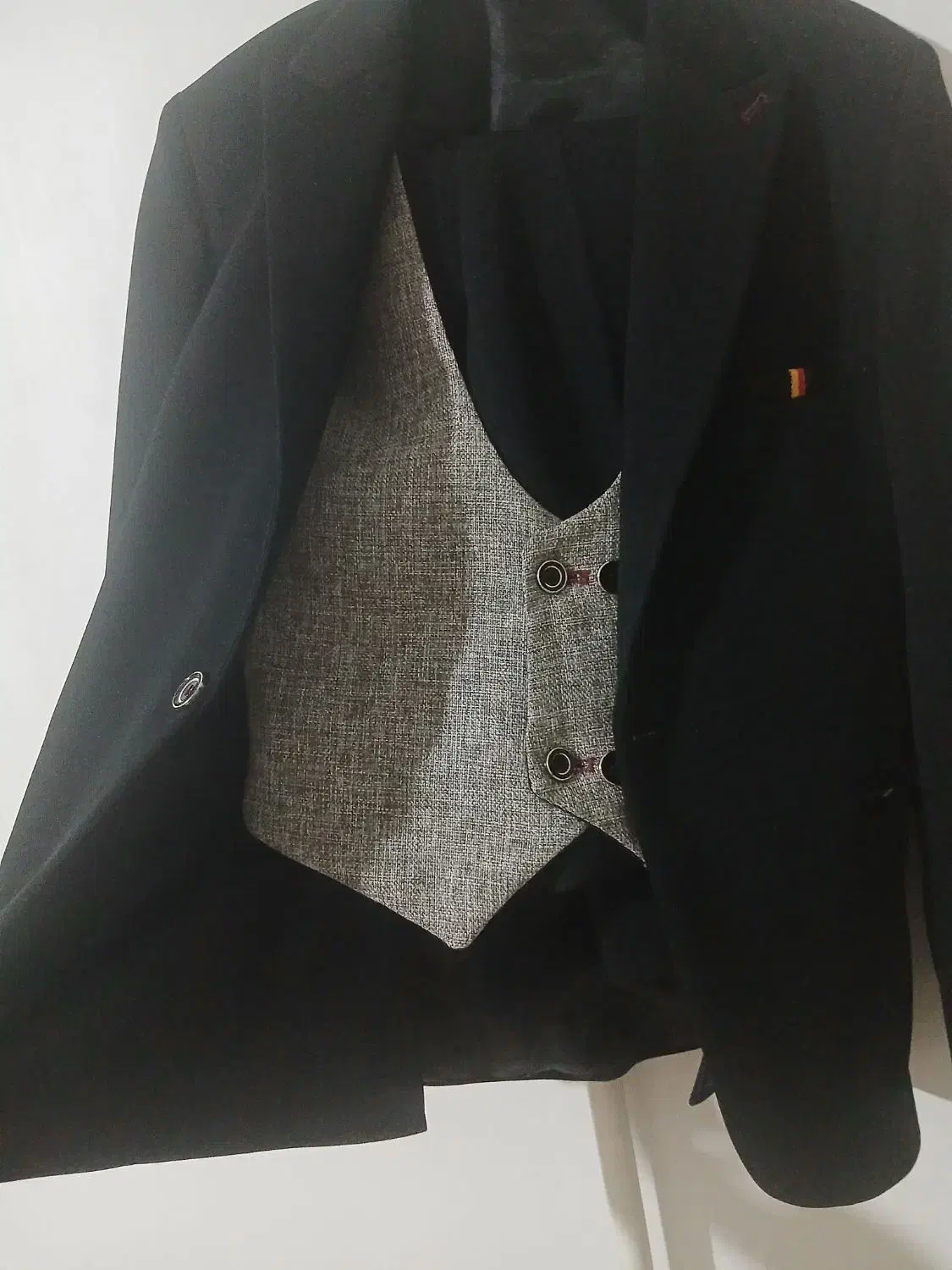 کت وشلوار و جلیقه در حد نوپسرانه|لباس|یاسوج, |دیوار