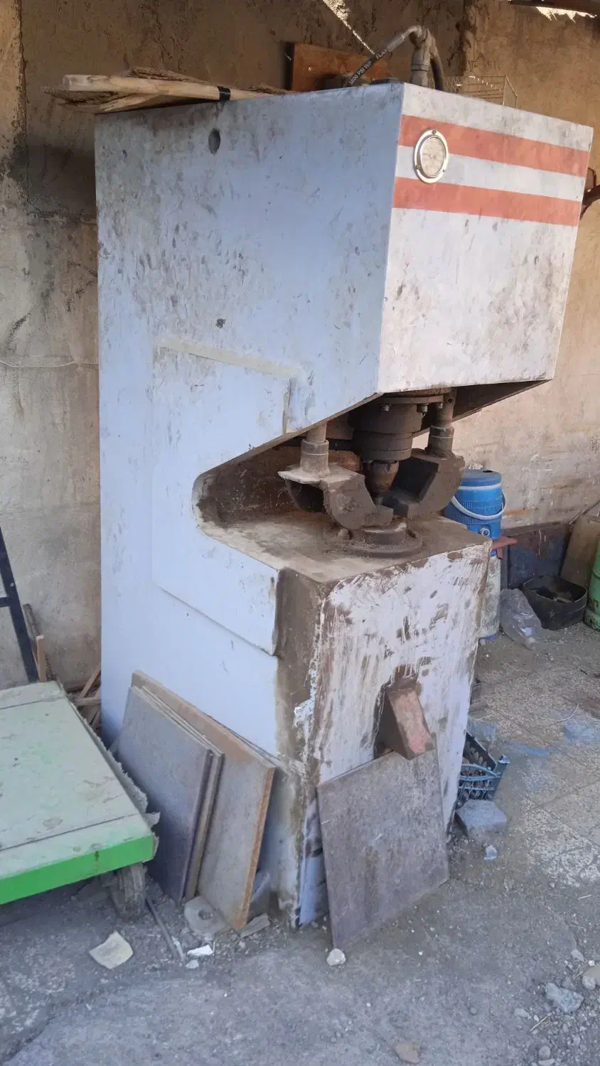 دستگاه پانچ|ماشینآلات صنعتی|مشهد, نوید|دیوار