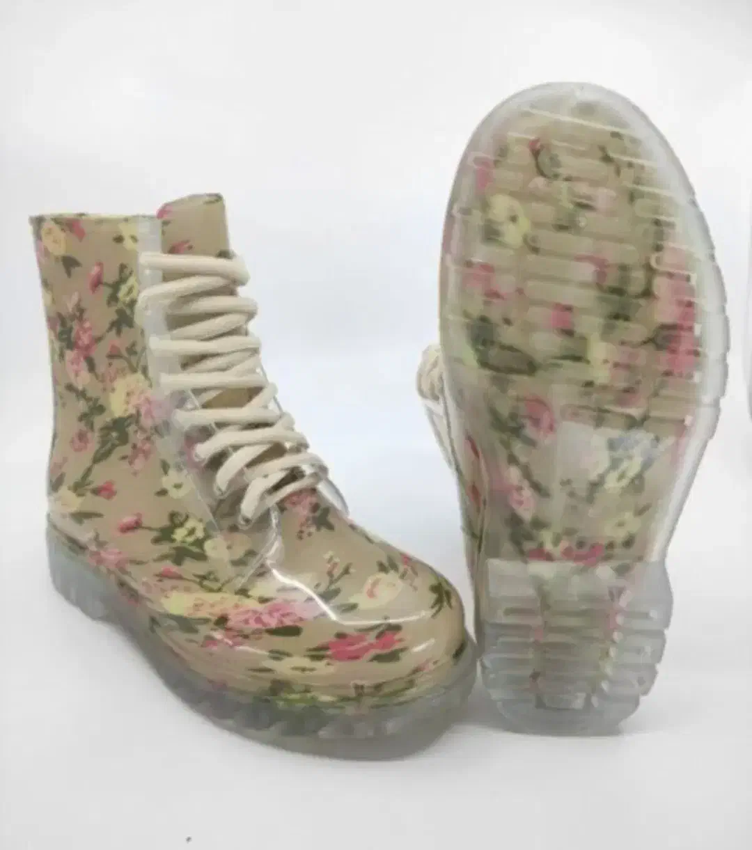 چکمه خارجی ضد آب|کیف، کفش، کمربند|پرند, فاز ۴|دیوار