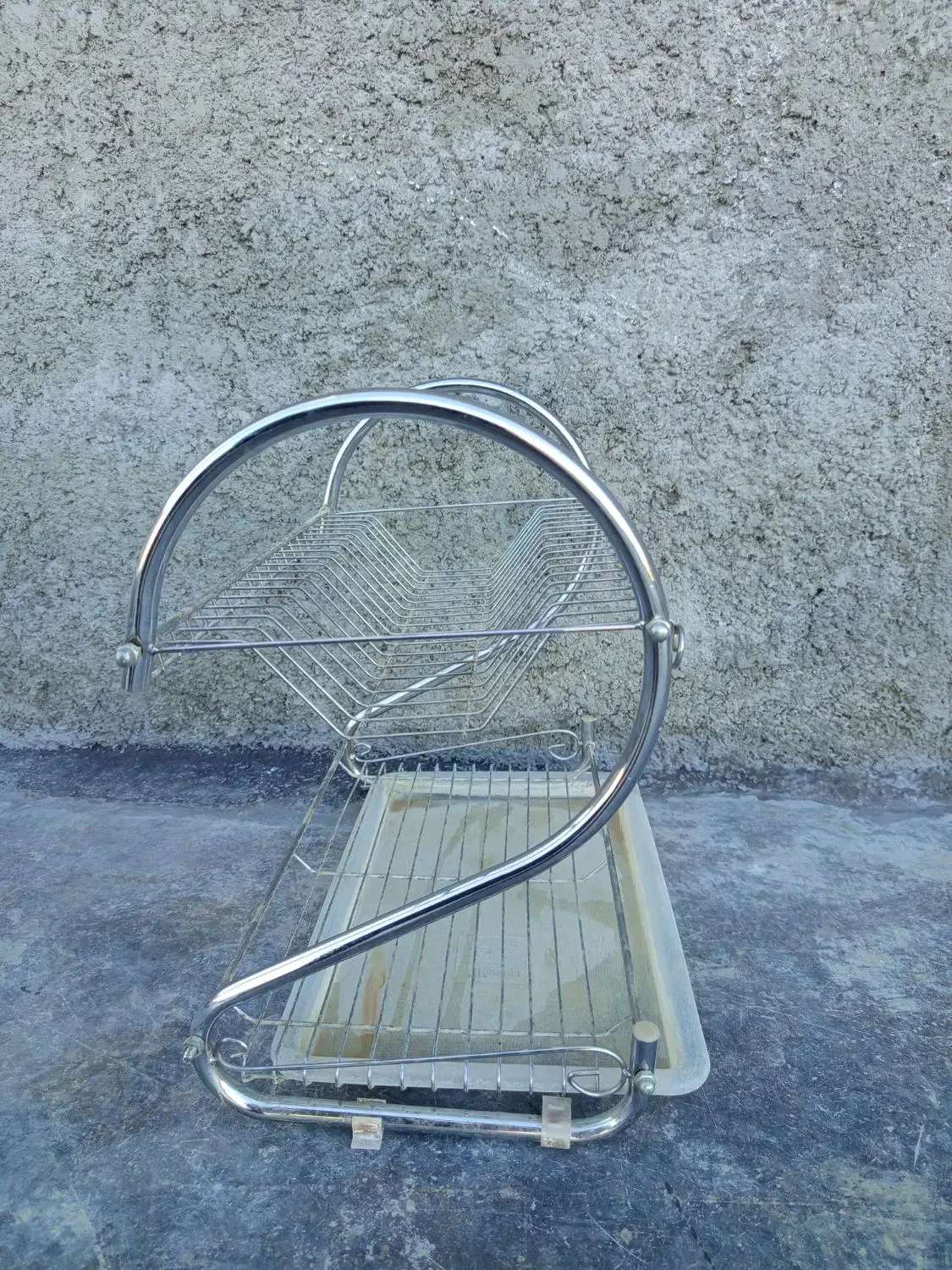 آبچکان|آب‌چکان و نظم‌دهنده ظروف|دهگلان, |دیوار