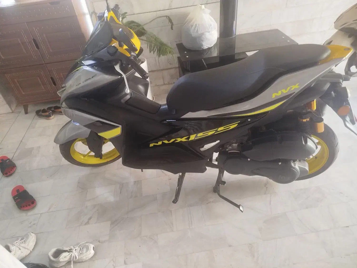 موتور|موتورسیکلت|کاشان, درب جوشقان|دیوار