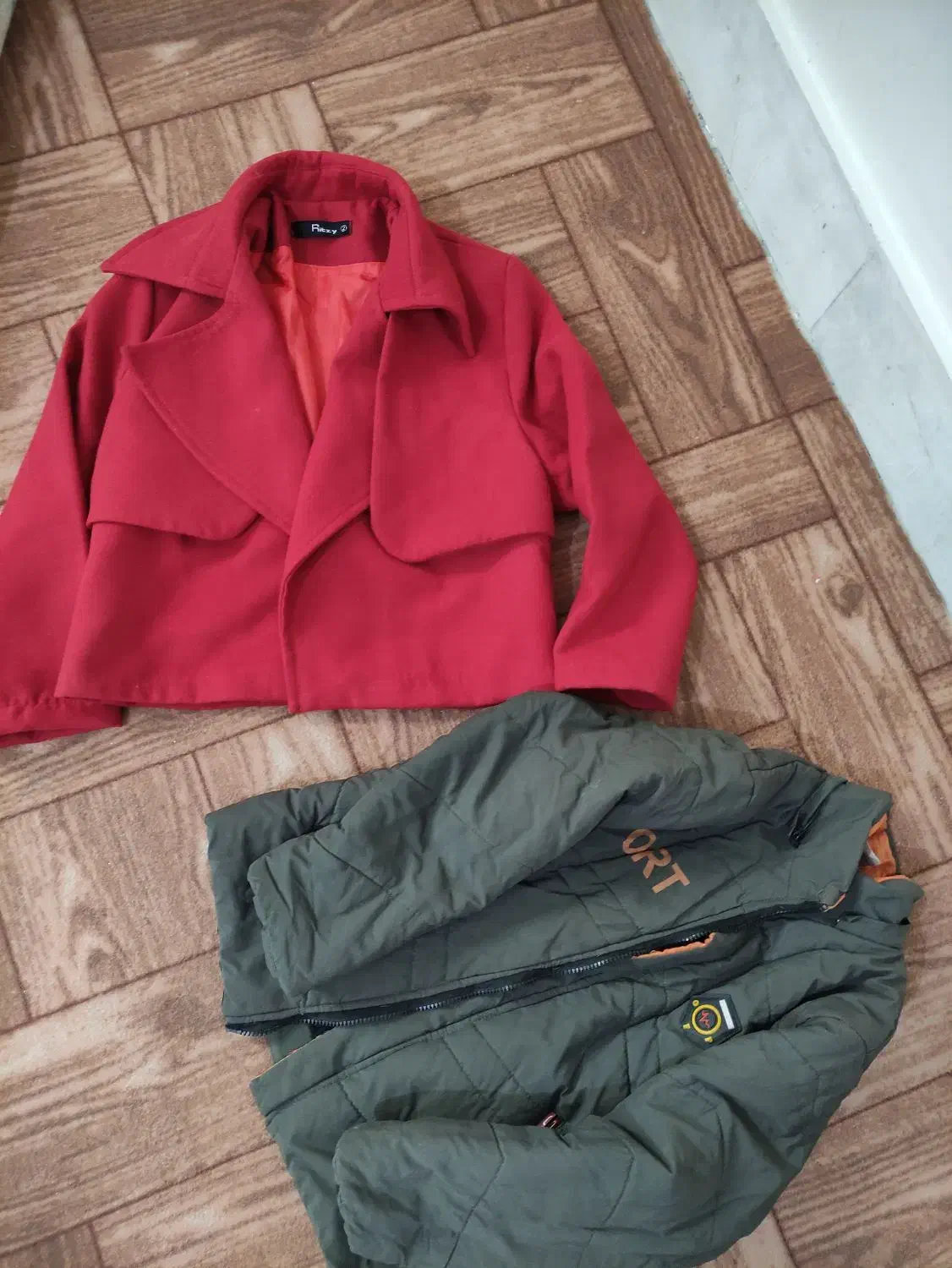 بچه گانه|کفش و لباس بچه|فولادشهر, B2|دیوار