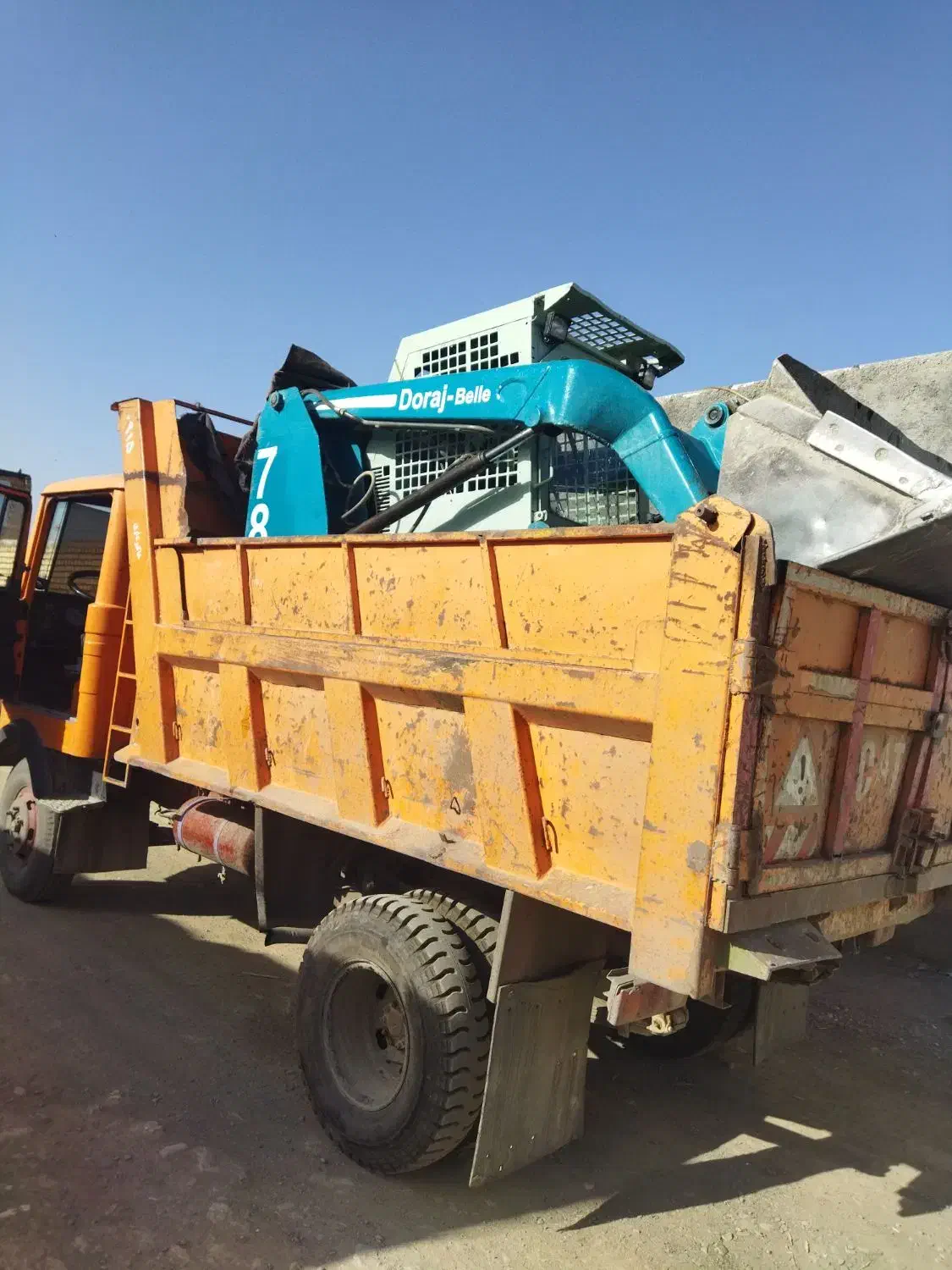 حمل خاک نخاله|خدمات حمل و نقل|مشهد, هنرور|دیوار