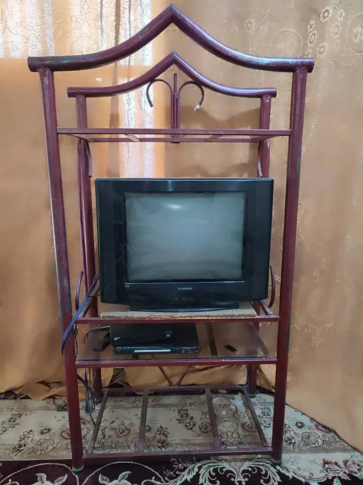 تلویزیون و میز تلویزیون|تلویزیون و پروژکتور|اهواز, پردیس دو|دیوار