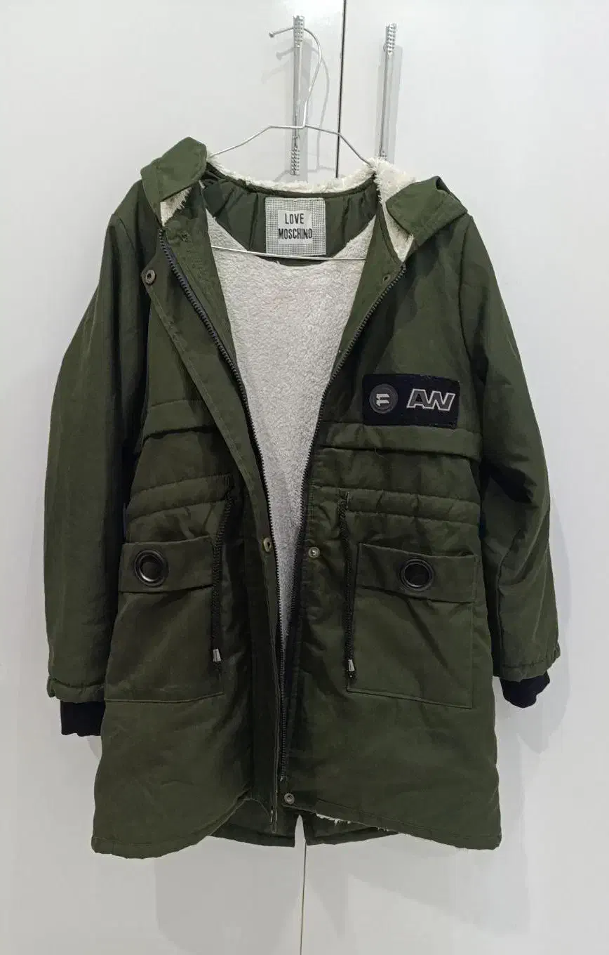 کاپشن|لباس|مشهد, جانباز|دیوار