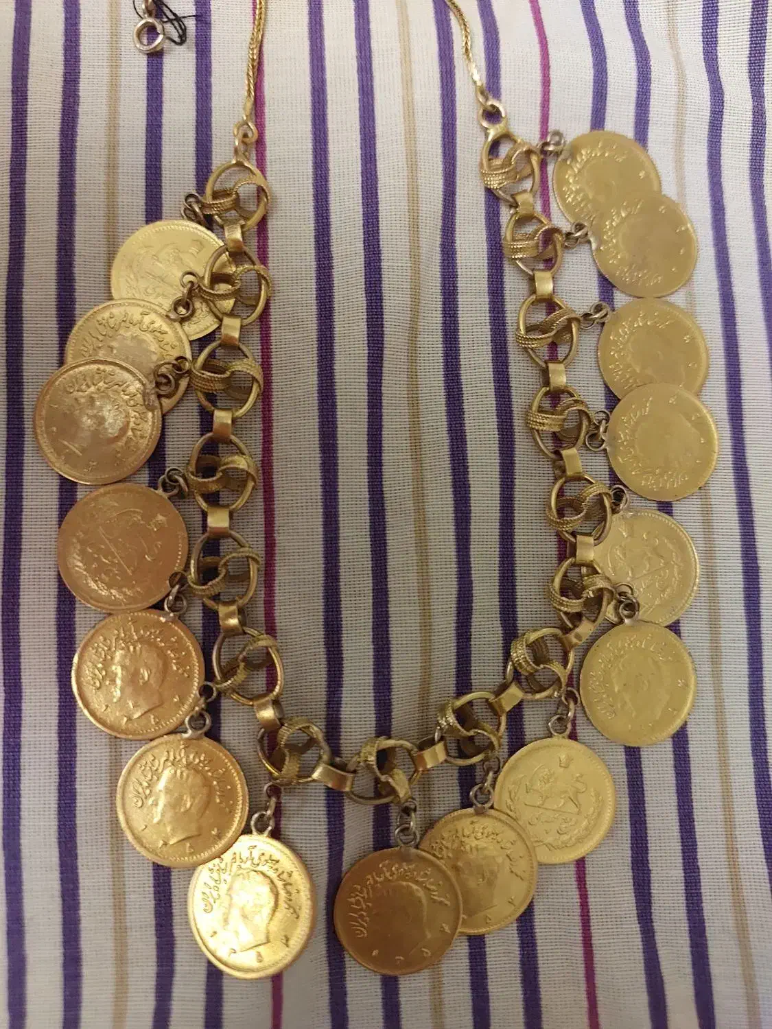 گردنبند ربع پهلوی ۱۶تایی قدیمی عیار۲۱|جواهرات|تهران, توحید|دیوار