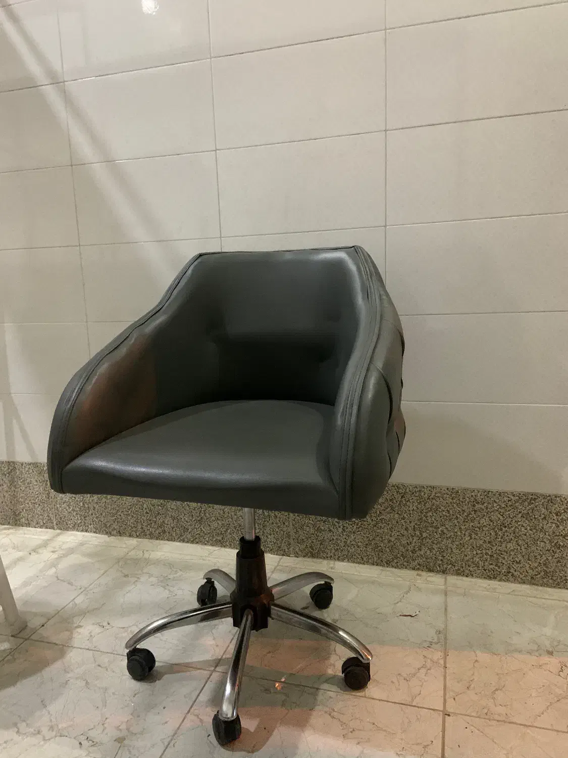 صندلی جک دار|مبلمان اداری|مرند, |دیوار