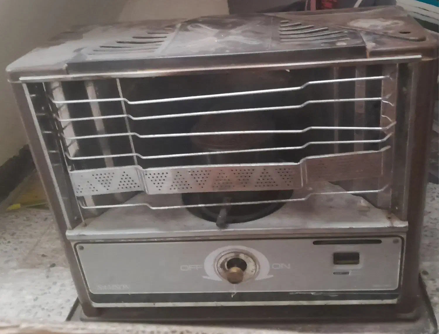 بخاری نفتی تویوست ژاپنی|بخاری، هیتر، شومینه|تیران, |دیوار