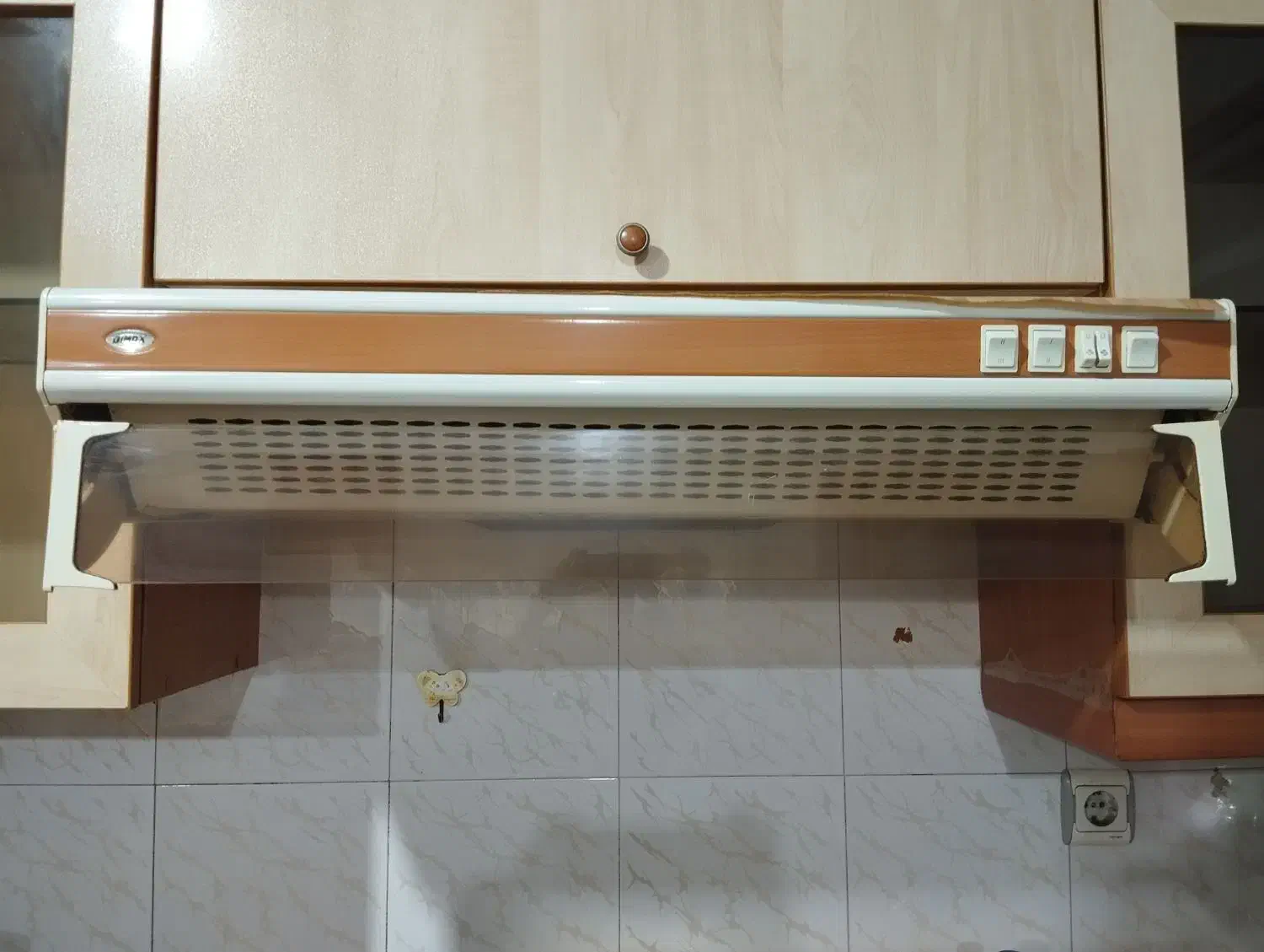 هود بیمکث اصل|هود|بروجرد, |دیوار