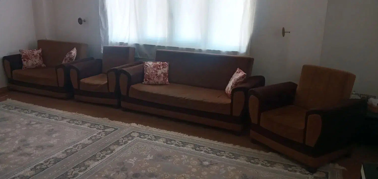 مبل دست دوم ۷نفره|مبلمان خانگی و میز عسلی|سقز, |دیوار