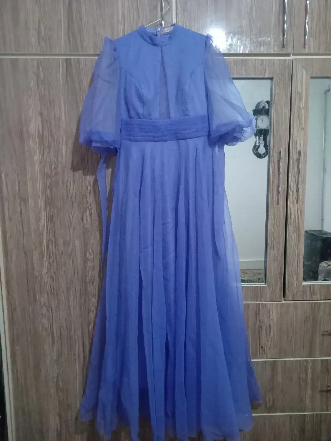 لباس مجلسی|لباس|زاوه, |دیوار