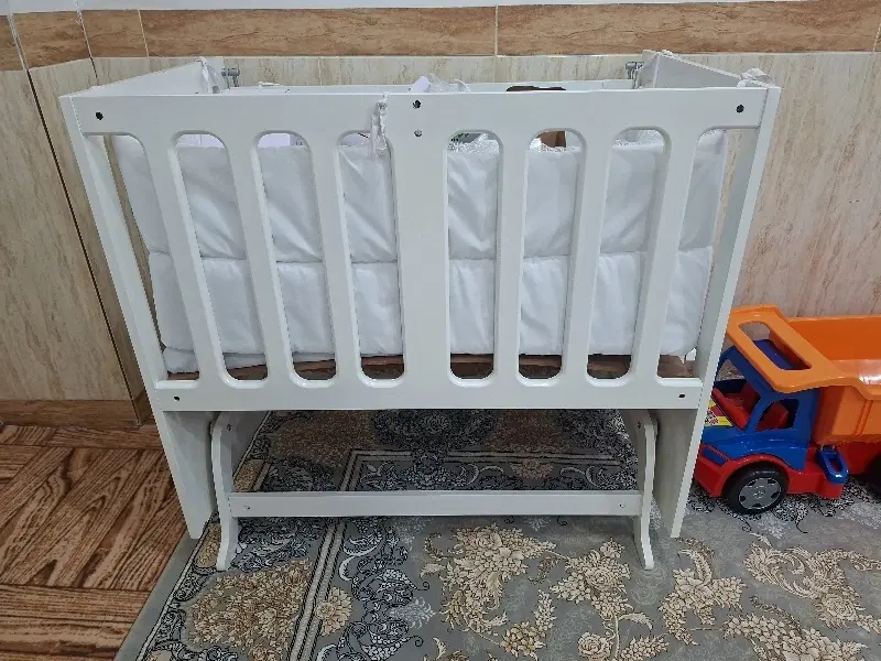 گهواره|تخت و صندلی بچه|بانه, |دیوار