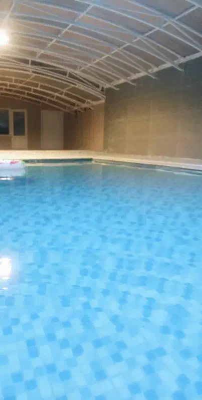 اجاره ویلای استخر آب گرم ( از مالک)|اجارهٔ کوتاه‌مدت ویلا و باغ|شیراز, انجیره|دیوار