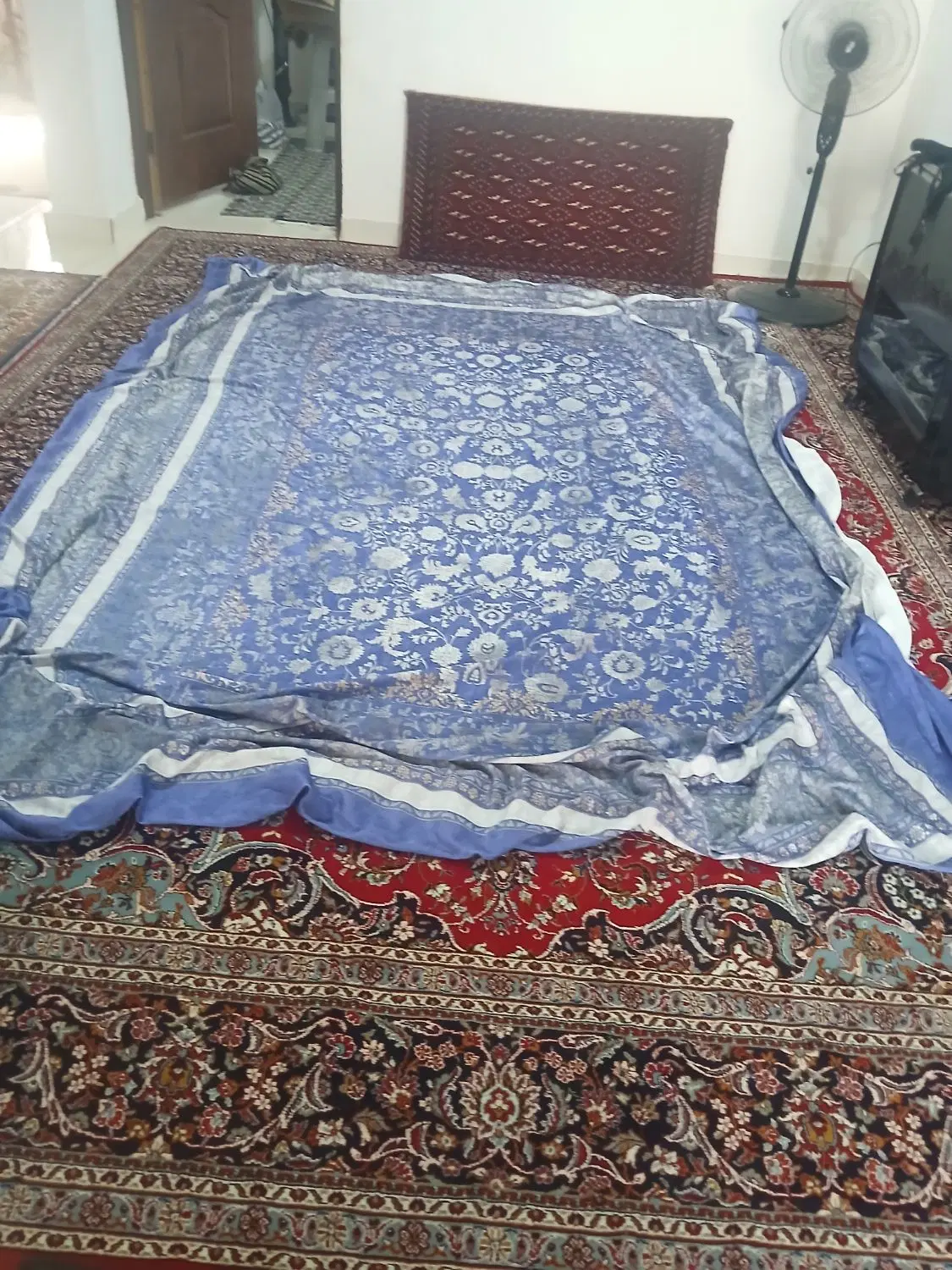 روفرشی کاور کش|روفرشی|رشت, پیرکلاچای|دیوار