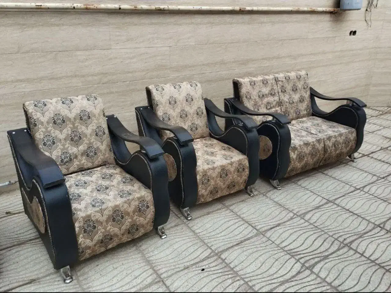 فروش مبل 7نفره باقیمت خیلی خوب وباتخفیف ویژه|مبلمان خانگی و میز عسلی|بافق, |دیوار